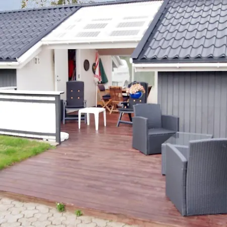 Holiday home Vrage - 800m From The Sea In Ne Jutland By Interhome Hadsund