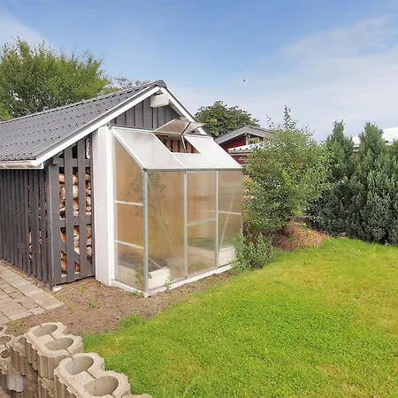 Vrage - 800m From The Sea In Ne Jutland By Interhome Hadsund